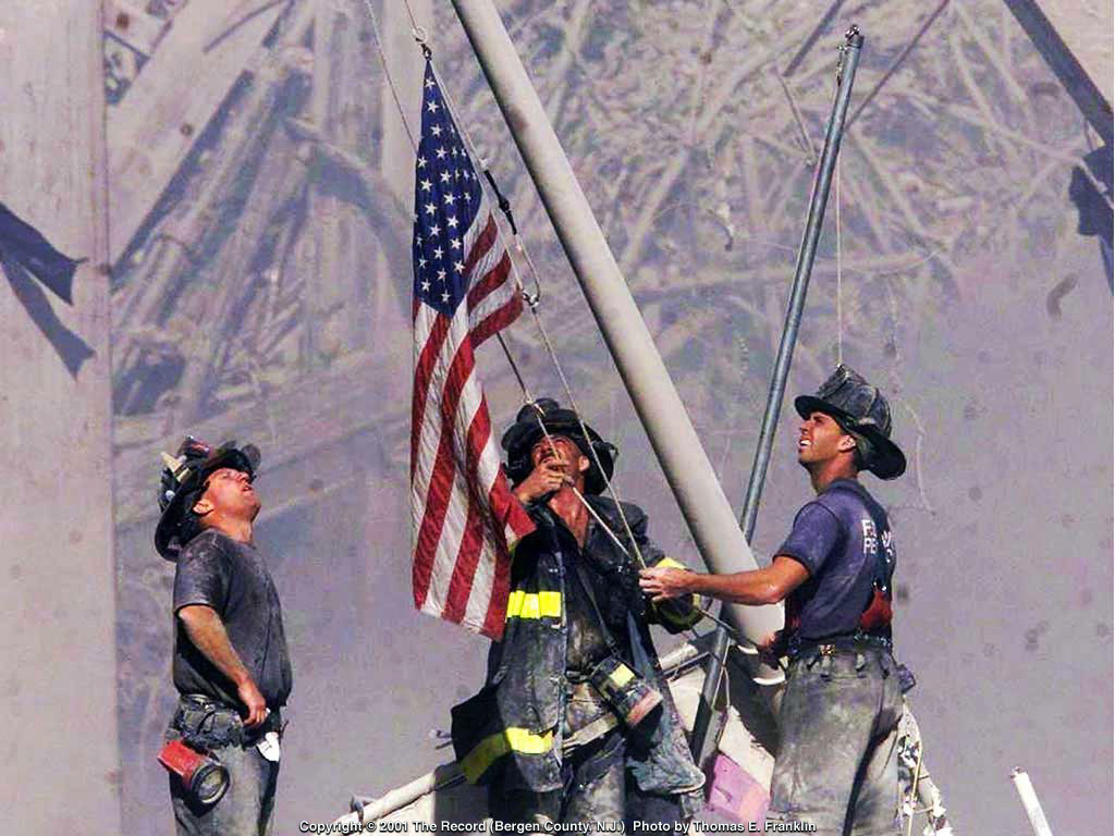 flag-raising-at-ground-zero.jpg