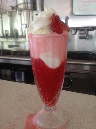 strawberry-ice-cream-soda.jpg